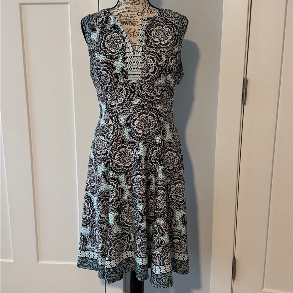 Liz Claiborne Black and White Floral Midi Dress